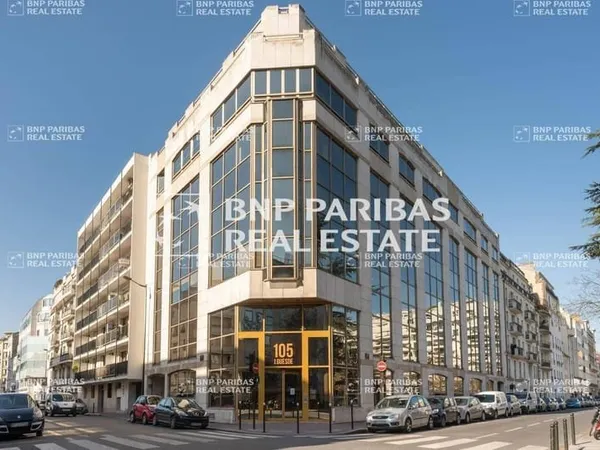 Bureaux 270 m²