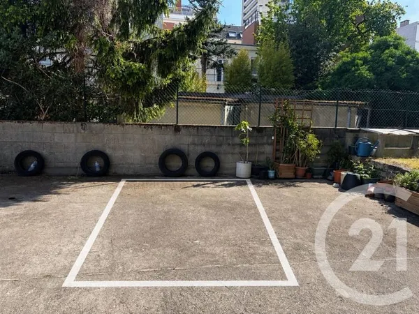 Parking 10 m²