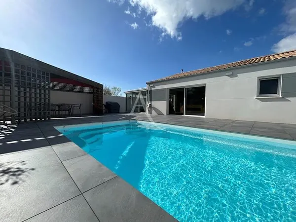 Maison 6 pièces 178 m²