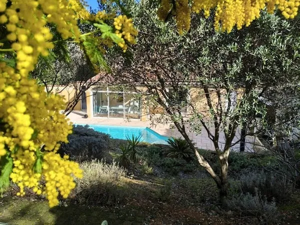 Villa 5 pièces 140 m²