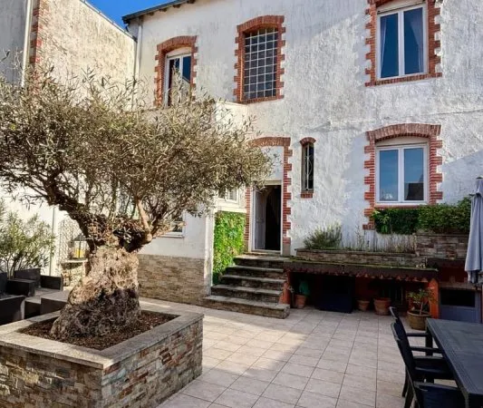 Maison 6 pièces 180 m²