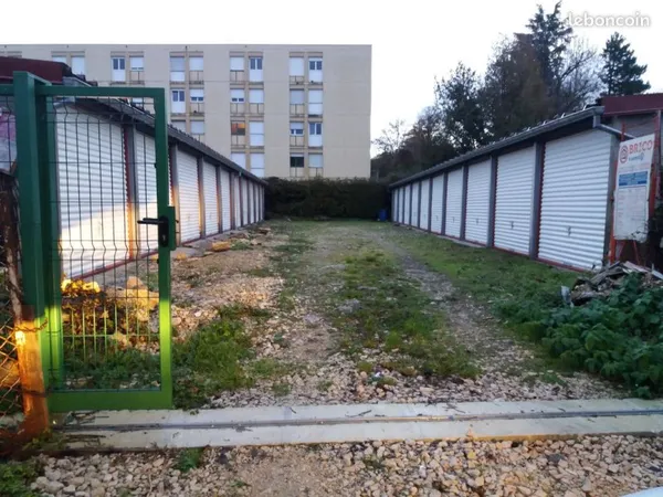 Garage a louer a delle