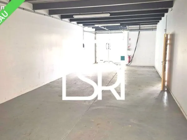 ENTREPOT - LOGISTIQUE 238 m² COURNON D'AUVERGNE