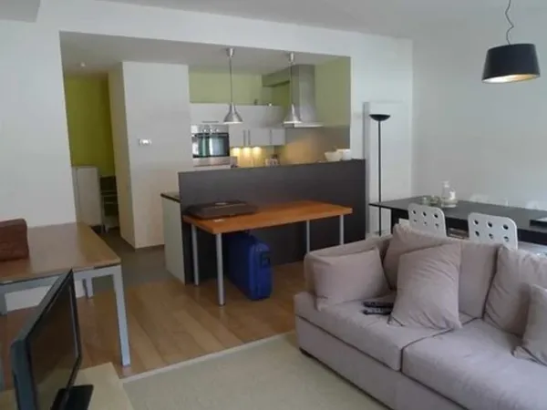Charmant appartement T2 meublé ? proche commerces