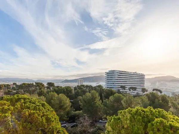 Appartement d'exception avec terrasse panoramique et vue mer
