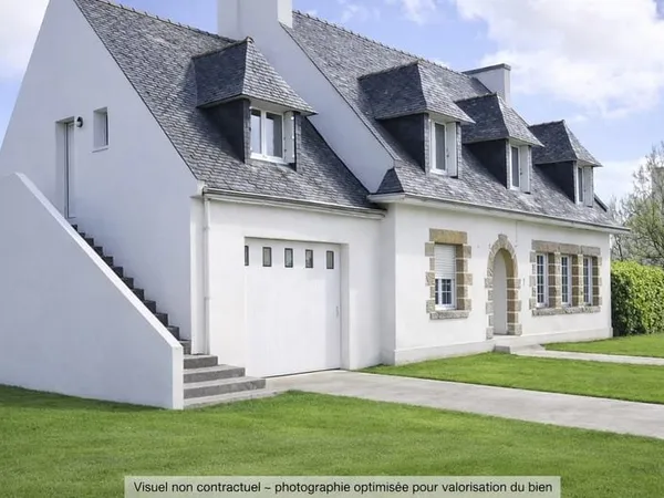 Grande maison 191 m² -6 chambres- studio indépendant - centre Plozévet - proche mer