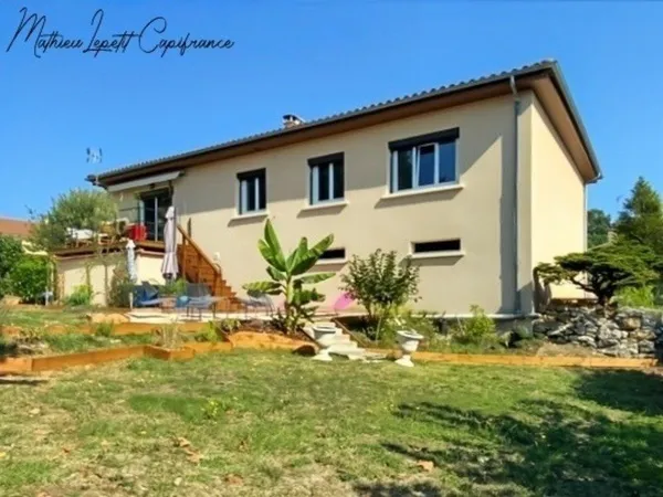Maison rénovée 120 m² - 3 chambres - Terrasse - Terrain 1000 m² piscinable - Proche Périgueux / Trél