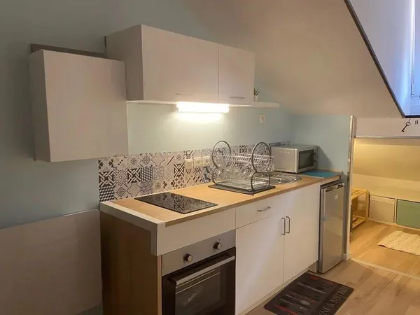 Petit studio meublé 12m²