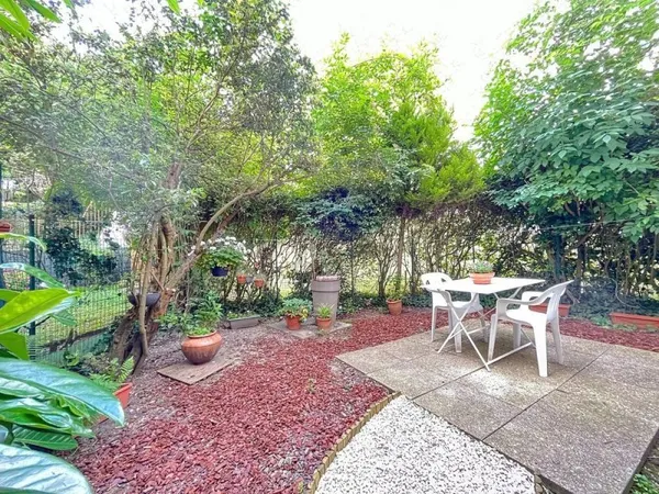 Bel appartement 3 pièces avec jardin, à moins de 17' à pied du RER