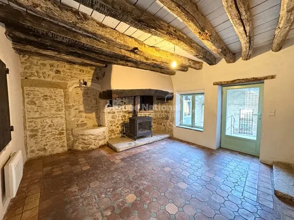 Maison de village en pierre pleine de charme entre Goudargues et Uzès