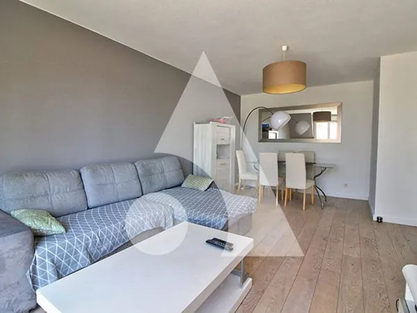 SUCY EN BRIE- F2 - 45 M² - LE CHAUMONCEL - DERNIER ETAGE