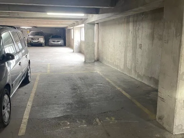 Parking à louer