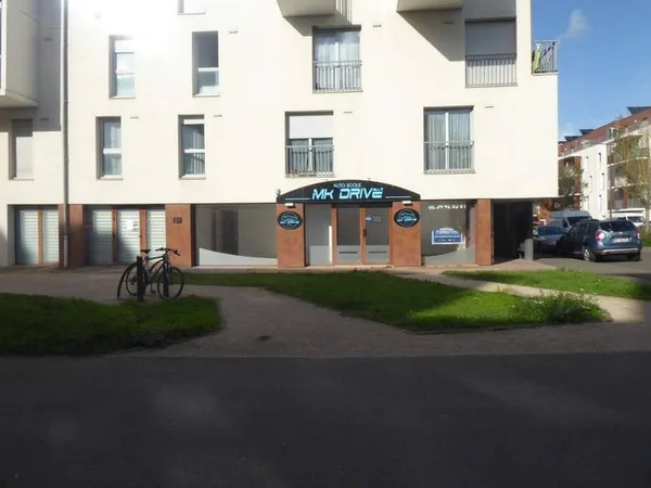 Local professionnel 53 m²