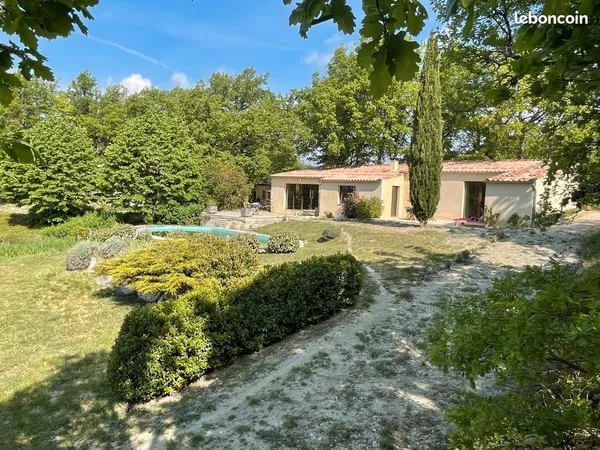 Domaine à vendre