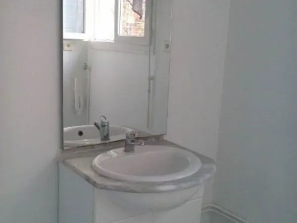 appartement de deux pièces en quartier Saint-Honoré