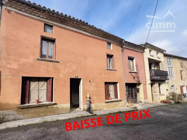 Maison de village avec jardin à fort potentiel