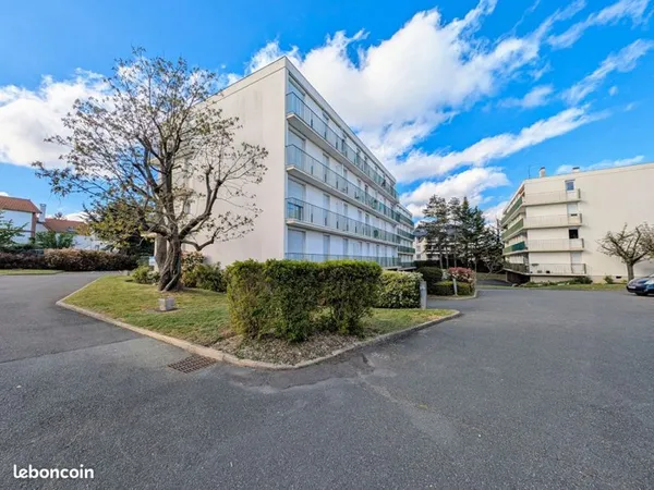 Studio 1 pièce 16 m²