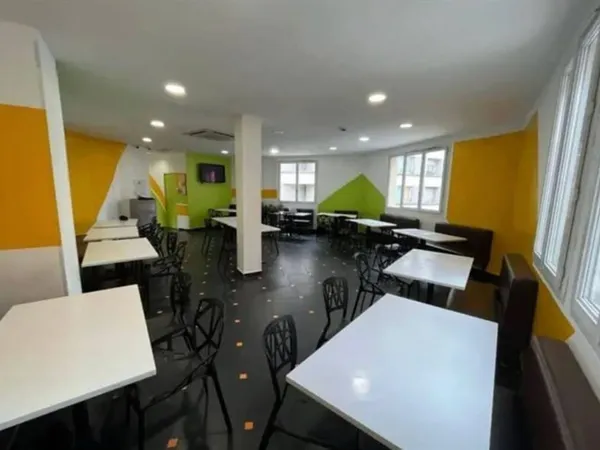 Boutique 2 pièces 187 m²