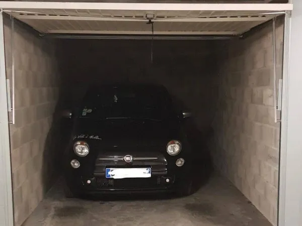 Parking 12 m²