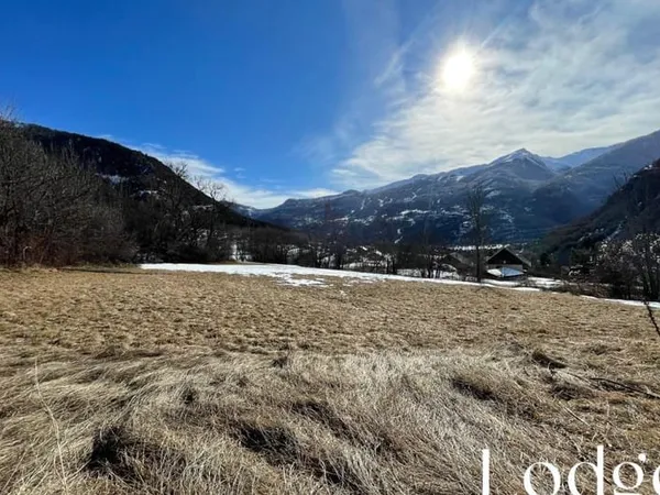 VALLOUISE-PELVOUX - Vaste Terrain de 1.964 m²