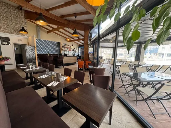 Fonds de commerce restauration rapide Aubagne zone industrielle