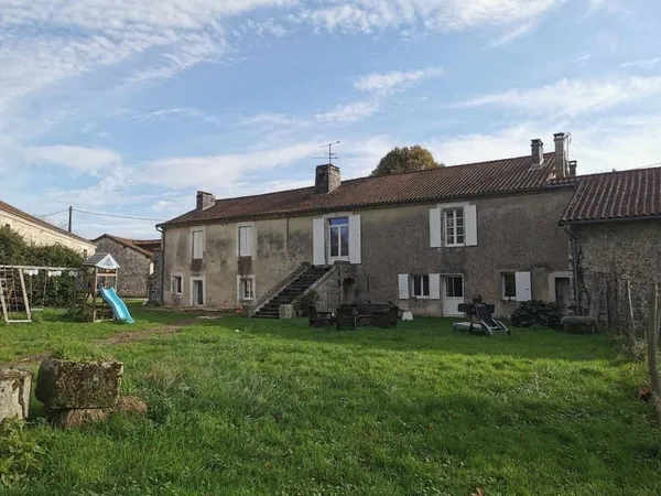 Maison 9 pièces 250 m²