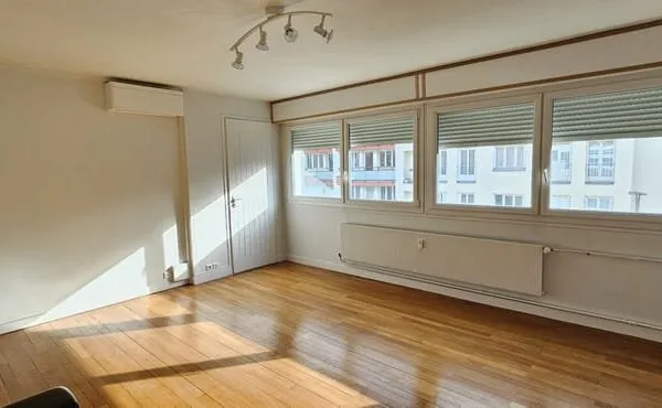 Quartier Avenue Julien , spacieux T3