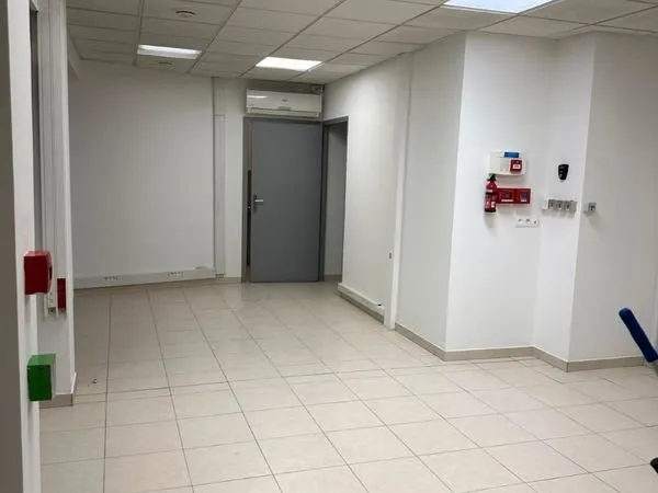 Local commercial 65 m2