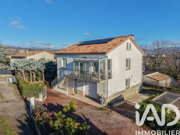 Maison 6 pièces 140 m²