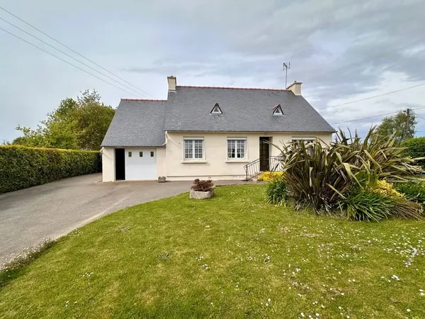 MAISON 4 PIÈCES AVEC VIE DE PLAIN-PIED - BRETAGNE - CÔTES D'