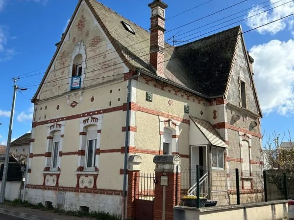 Maison 6 pièces secteur rive gauche à 2 minutes de la gare
