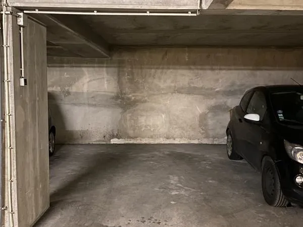 Parking a louer - idéal citadine - Sécurisé