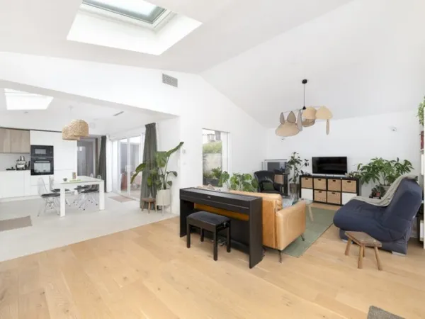Maison 4 pièces 137 m²