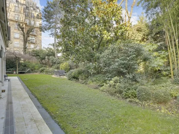 Bld Victor Hugo - rez de jardin