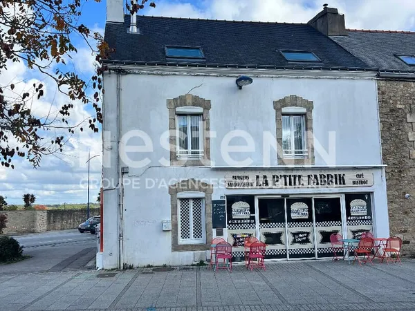 Immeuble commercial 180 m²
