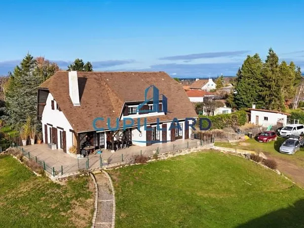 EXCLUSIVITE - OUCHES - Maison familiale