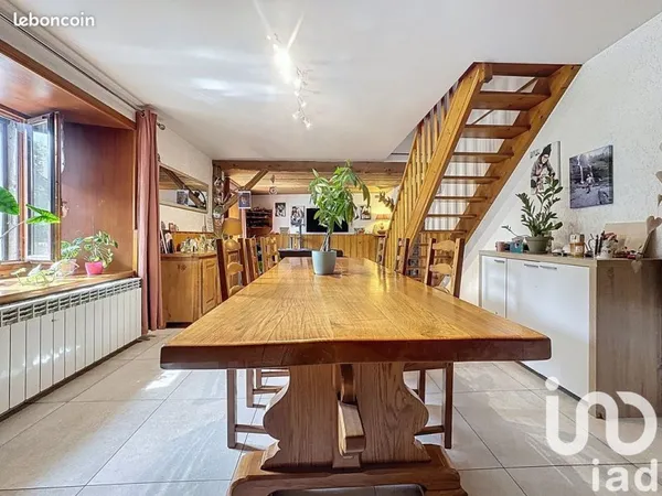 Maison 6 pièces 260 m²