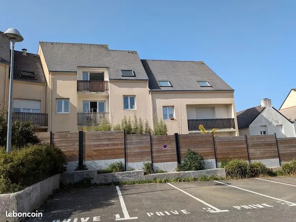 APPARTEMENT 5 pièces 8O m2 BREST proche ARENA
