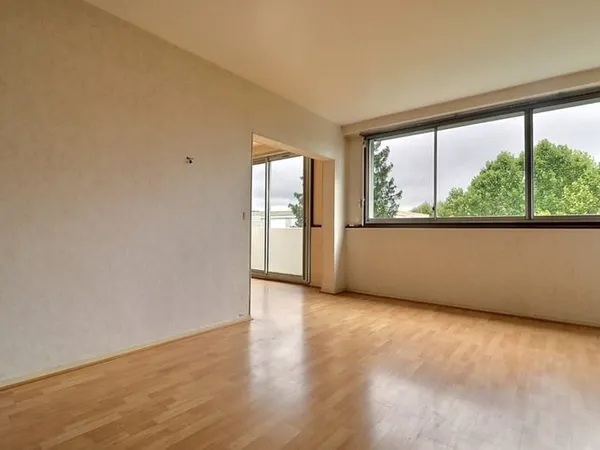 Appartement Saint Leu La Foret 4 pièce(s) 68 m2+ cave+ place de parking