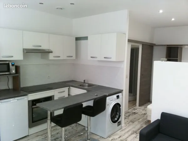 Studio meublé 21m² Rue Crozet Boussingault