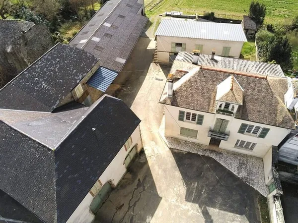 Maison 9 pièces 215 m²