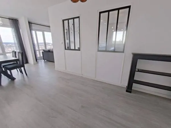 Appartement 6 pièces 85 m²