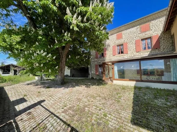 Maison 4 pièces 135 m²