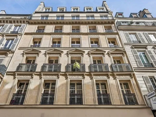 Bureaux 394 m²