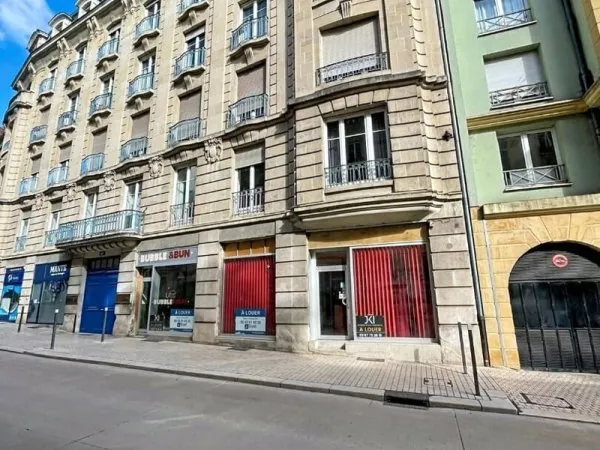 METZ - LOCAL COMMERCIAL - 37M²
