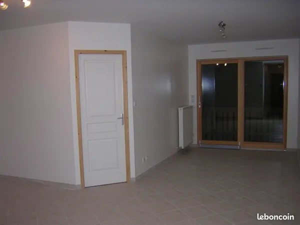 Location appartement t2 avec garage