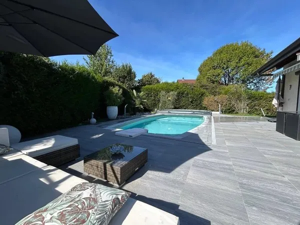 À acheter - Maison individuelle avec piscine - Bons-en-Chab