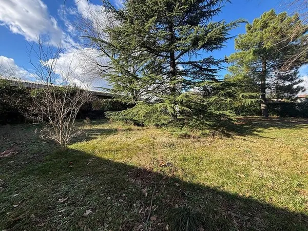 Terrain constructible 1100 m²