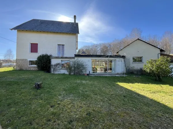 GRANDE MAISON FAMILIALE SUR 6000M2