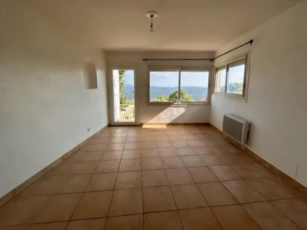 A Montauroux maison de village de 4 pièces